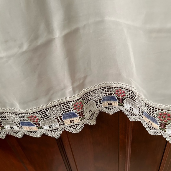 VTG Sheer Cottagecore Crochet Trim Kitchen curtain. Measures 27x13 inches. - Picture 5 of 8